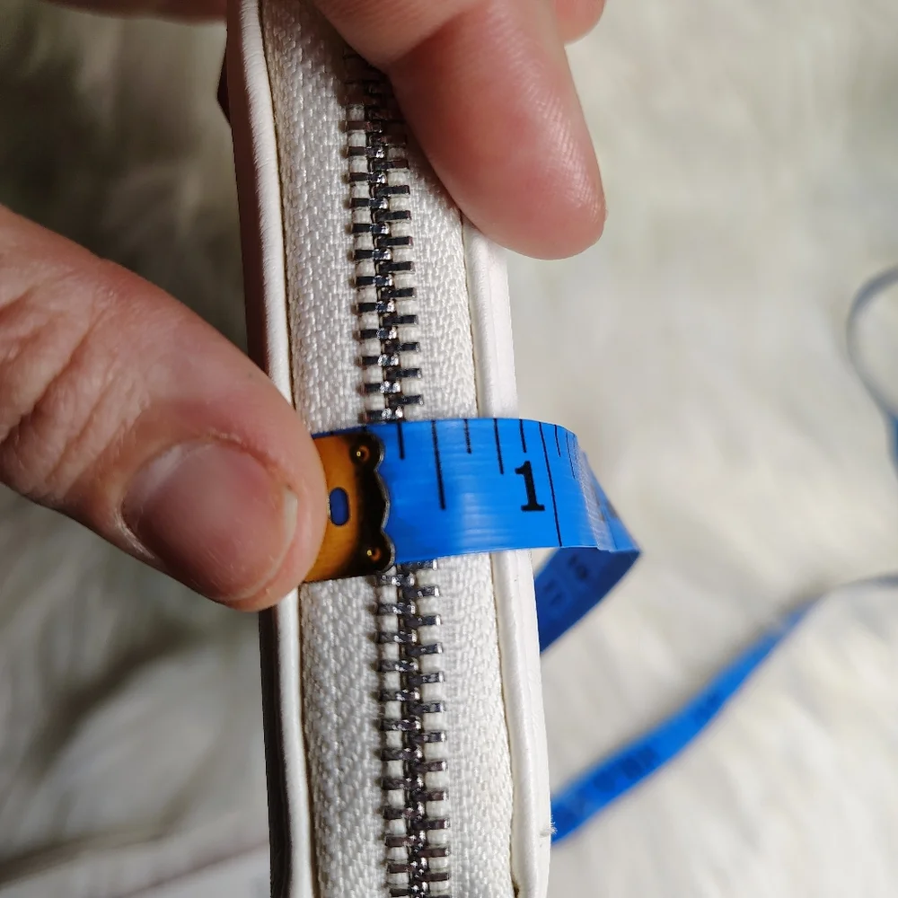 Betsey Johnson Heart Valentine Zip Around Wristlet Wallet - Picture 15 of 15